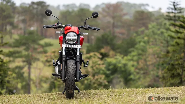 Royal Enfield Guerrilla 450 Right Side View