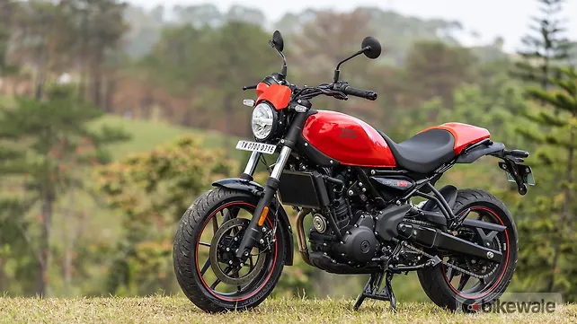 Royal Enfield Guerrilla 450 Right Side View