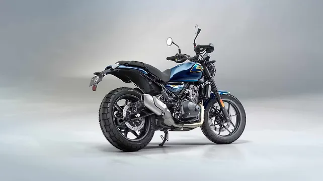 Royal Enfield Guerrilla 450 Right Rear Three Quarter