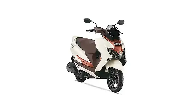 Suzuki Burgman Street 125 2026 Right Front Three Quarter