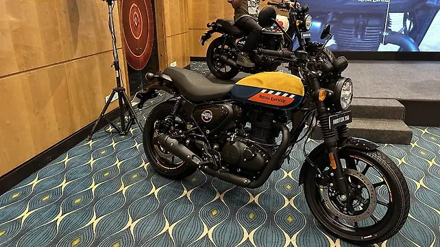 Royal Enfield Hunter 350 Right Front Three Quarter