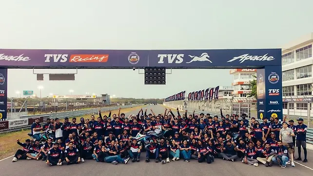 TVS Apache RR 310 Riding