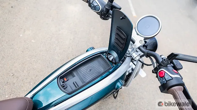 Royal Enfield Flying Flea C6 Portable Charger