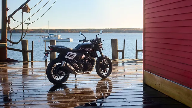 Triumph Tracker 400 Right Side View