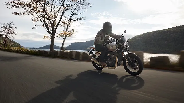 Triumph Tracker 400 Right Side View