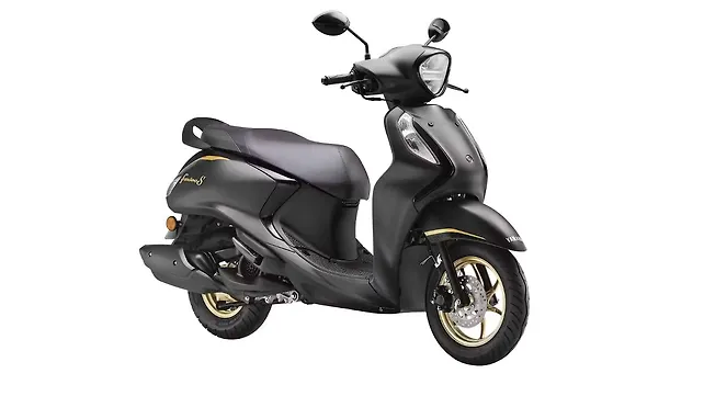 Yamaha Fascino 125 Right Front Three Quarter
