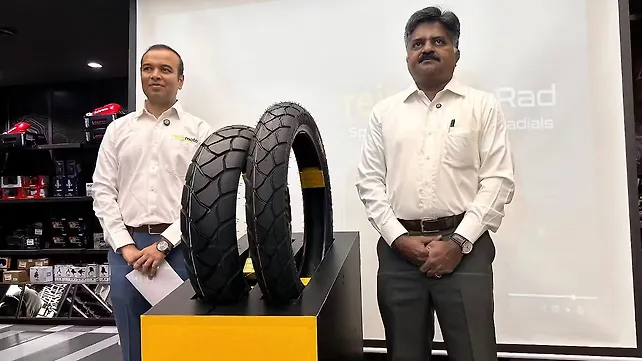 Bajaj Dominar 400 Right Side View