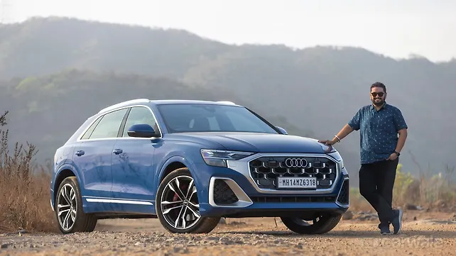 Audi SQ8 Right Front Three Quarter Audi SQ8 Right Front Three Quarter