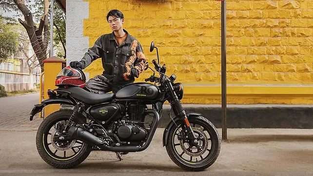 Royal Enfield Hunter 350 Right Side View