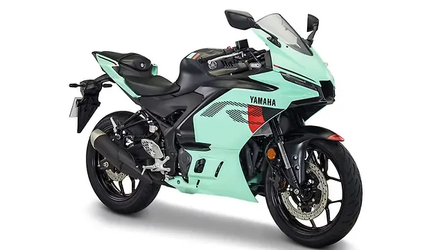 Yamaha  Right Side View