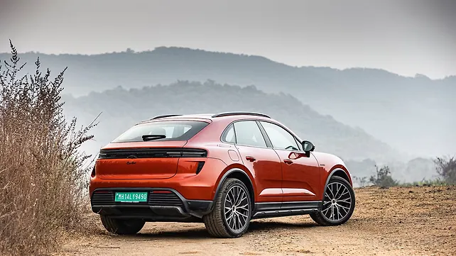 Porsche Macan Turbo EV Right Side View