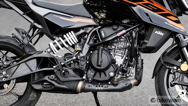 KTM 390 Duke Price - Mileage, Images, Colours | BikeWale