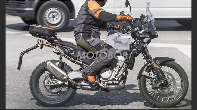 KTM  Riding