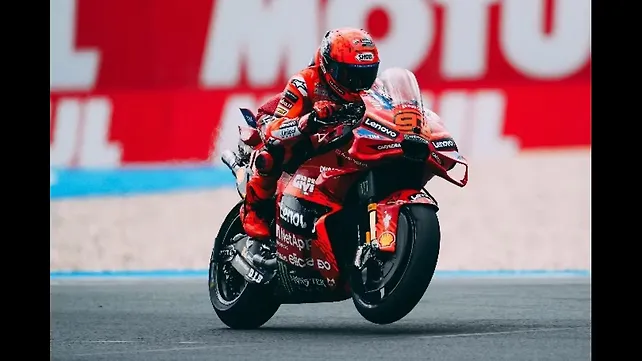 Ducati Panigale V4 R Right Front Three Quarter