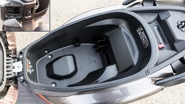Suzuki Burgman Street 125 Underseat Storage