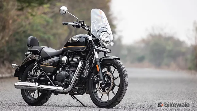 Royal Enfield Meteor 350 Right Front Three Quarter