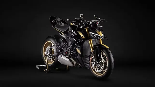 Ducati Streetfighter V4 Right Side View