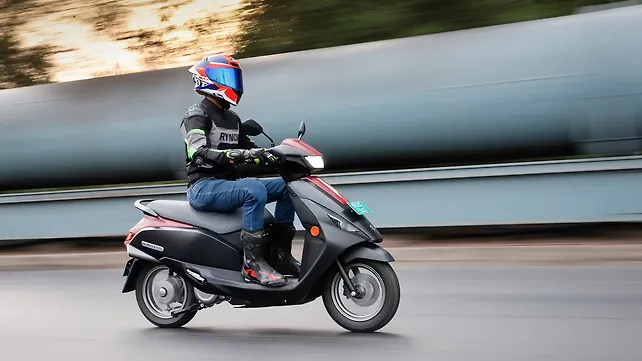 Suzuki E Access Riding
