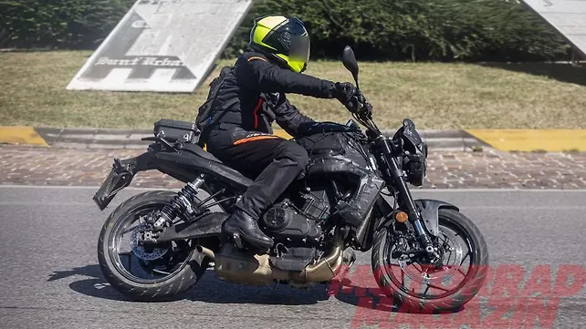 Moto Guzzi  Riding