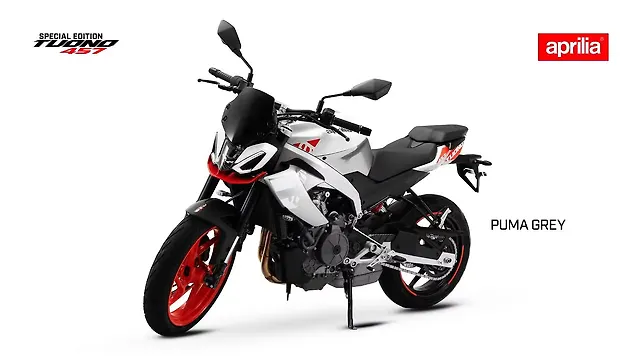 Aprilia Tuono 457 Right Front Three Quarter