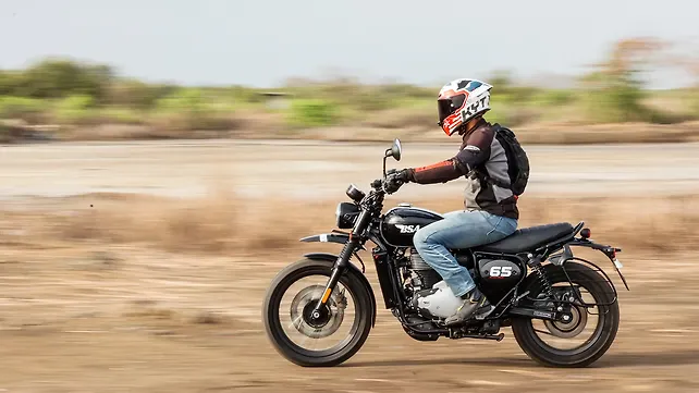 BSA Scrambler 650 Right Side View