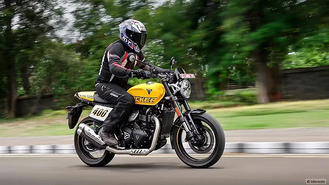 Triumph Tracker 400 Right Side View