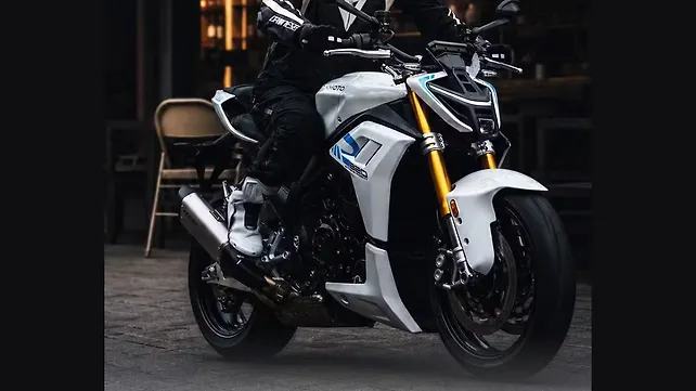 ZXMoto Reveals 820RR-R Supersport and 820R Naked Motorcycle - BikeWale