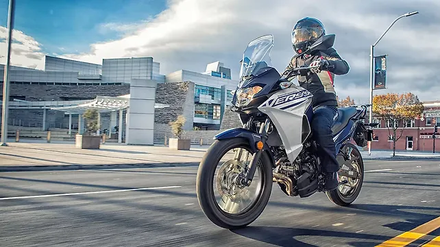 Kawasaki Versys-X 300 Left Front Three Quarter