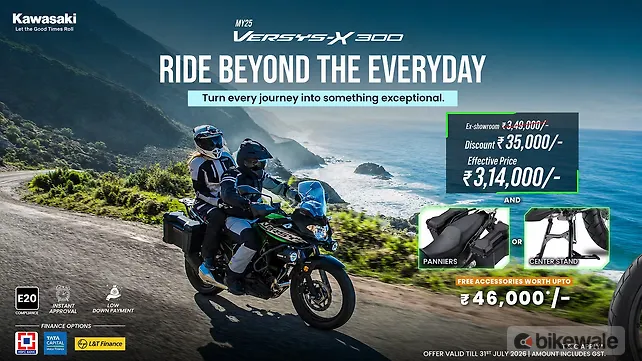 Kawasaki Versys-X 300 Right Front Three Quarter