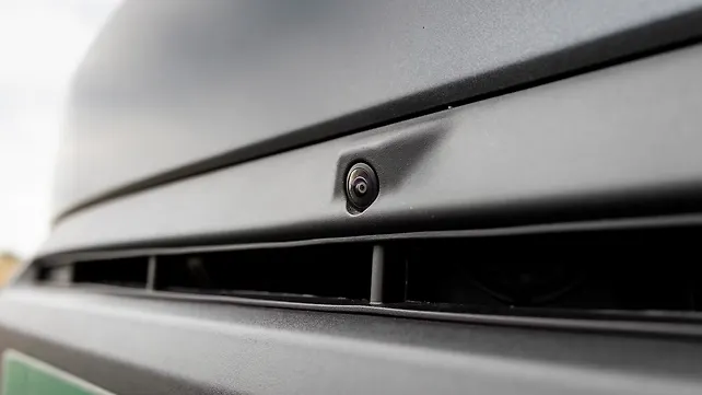 Kia Syros EV 360-Degree Camera Control