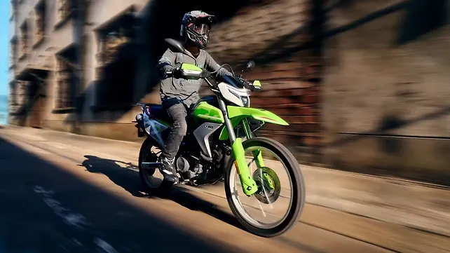 CFMoto  Right Side View