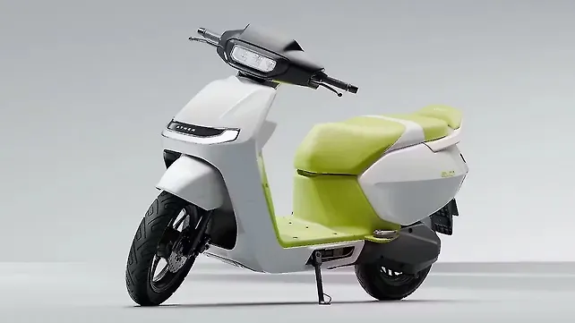 Ather EL Scooter Left Front Three Quarter