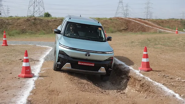 Tata Sierra EV Right Front Three Quarter