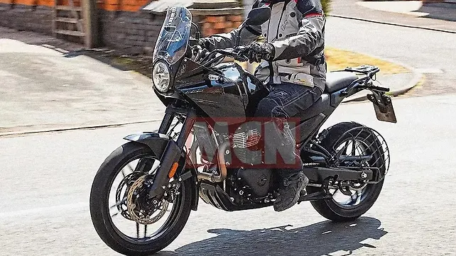Royal Enfield Himalayan 750 Right Side View Royal Enfield Himalayan 750 Right Side View