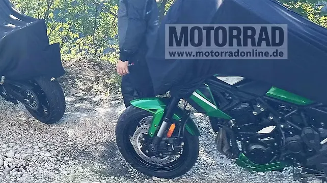 Kawasaki Z900 Riding