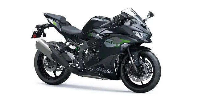 Kawasaki Ninja ZX-4RR Right Front Three Quarter