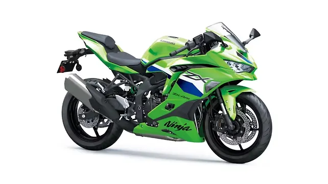 Kawasaki Ninja ZX-4RR Right Front Three Quarter