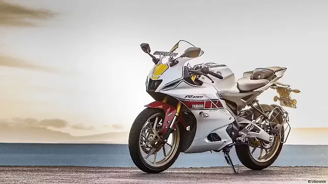Yamaha  Right Side View