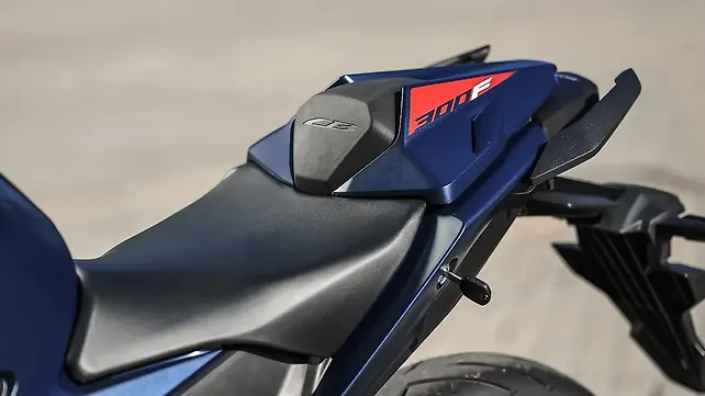 Honda  Seat