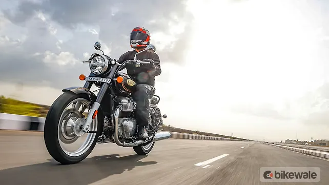 Royal Enfield Bullet 650 Left Front Three Quarter