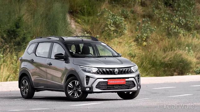 Renault Triber Right Front Three Quarter Renault Triber Right Front Three Quarter