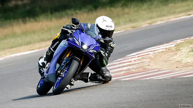 Yamaha R2 Right Side View Yamaha R2 Right Side View