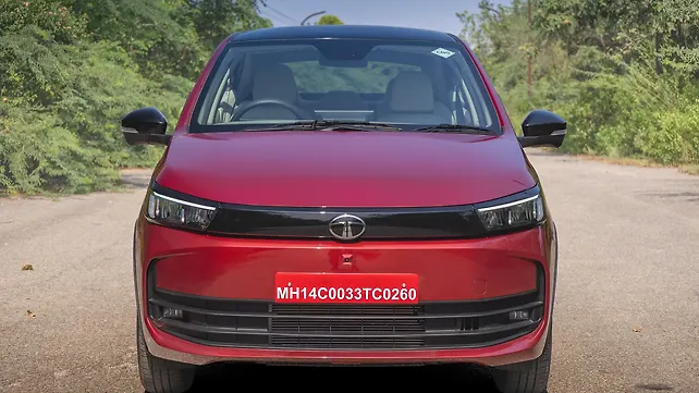Tata Aeris Front View