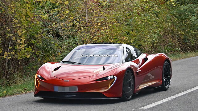 McLaren Speedtail spotted testing