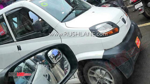 Electric Bajaj Qute spied with QCar badge