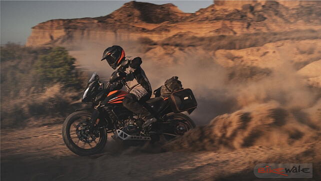 KTM 390 Adventure Action 