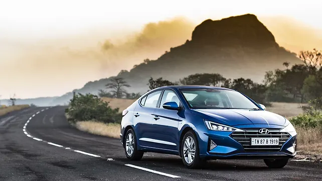 Hyundai Elantra Front View