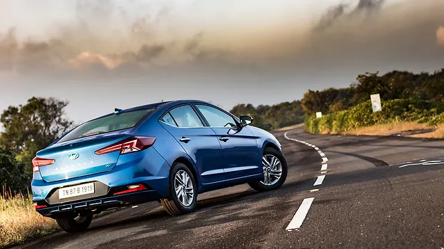 Hyundai Elantra Right Rear Three Quarter