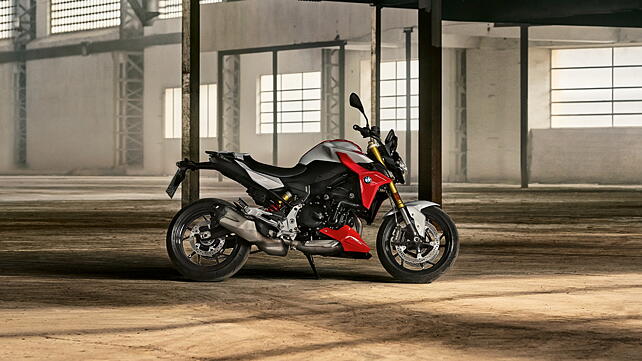 Ducati Streetfighter V4 Right Side 