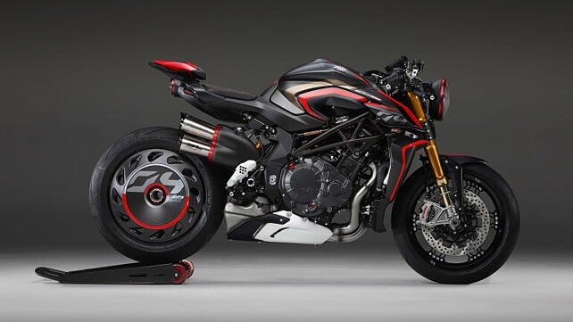 MV Agusta Brutale 800 Left Side View 